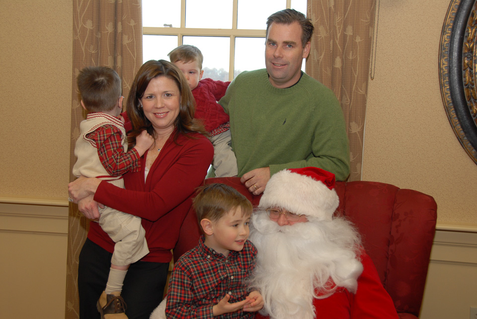 06SantaBreakfast190.jpg