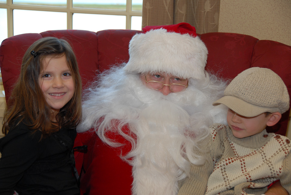 06SantaBreakfast205.jpg