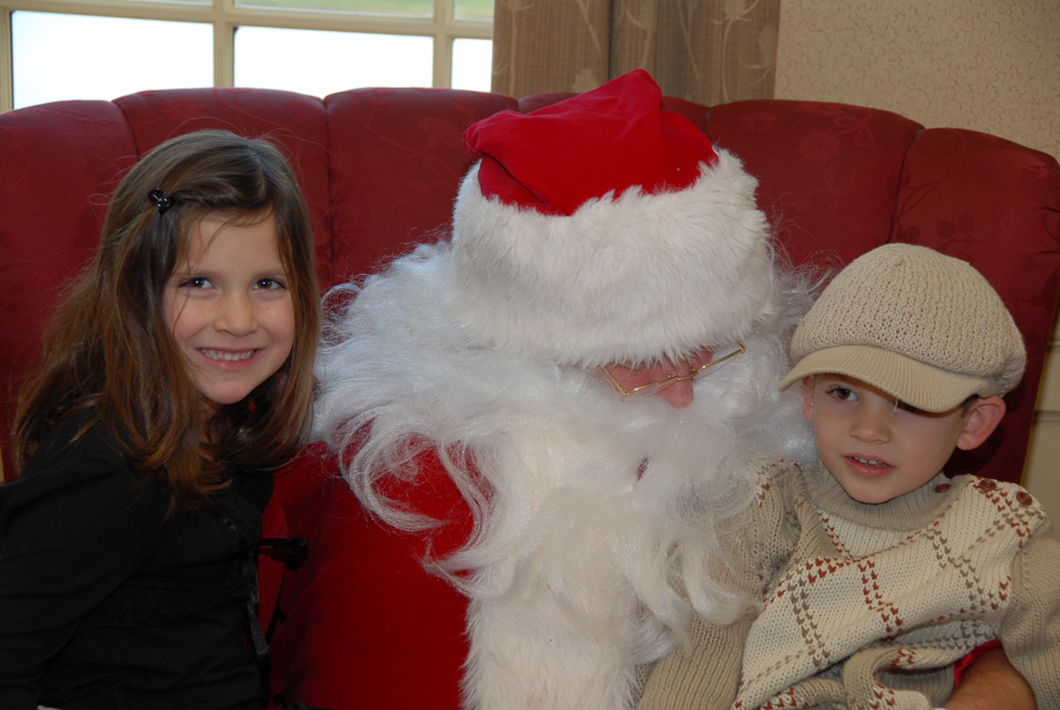 06SantaBreakfast207.jpg