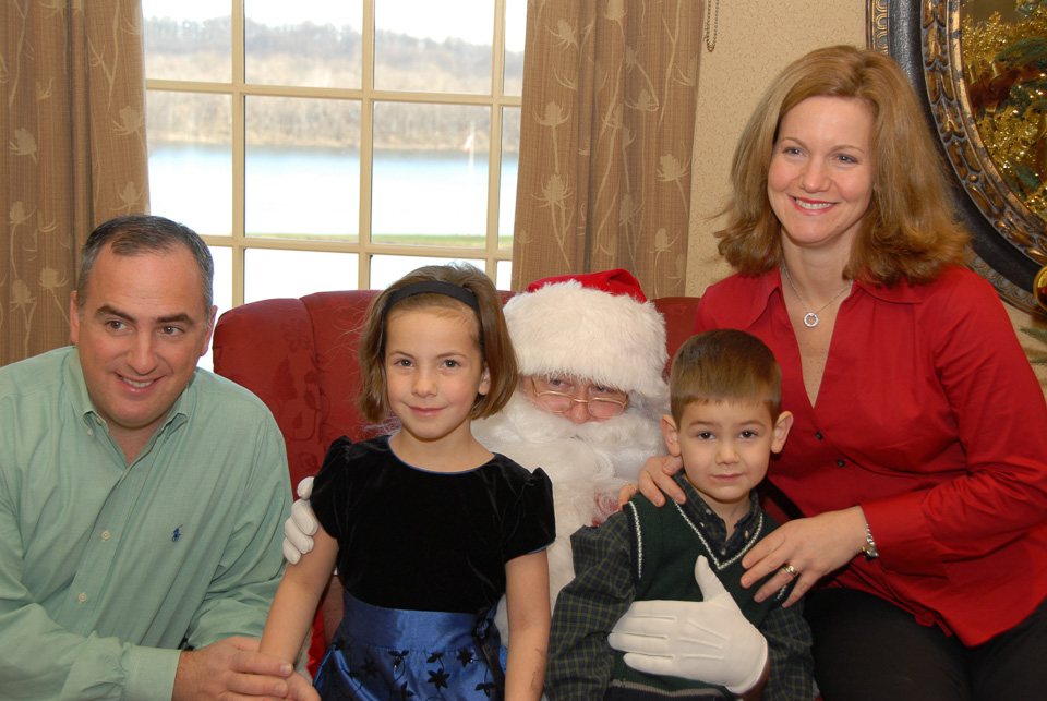 06SantaBreakfast225.jpg