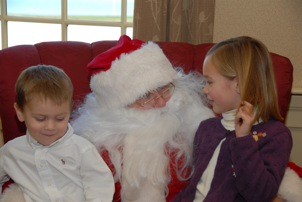 06SantaBreakfast238.jpg