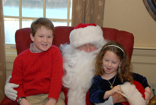 06SantaBreakfast140.jpg