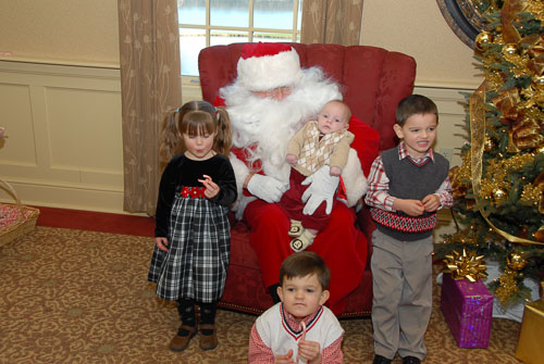 06SantaBreakfast181.jpg