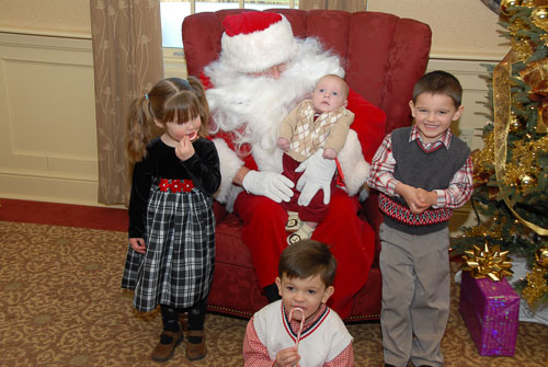 06SantaBreakfast182.jpg