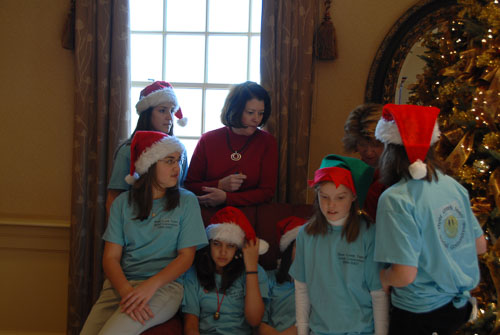 06SantaHelper014.jpg