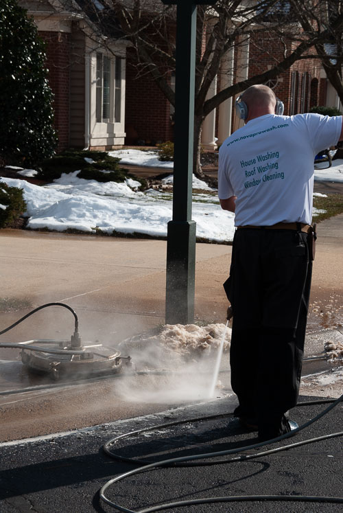 2021 02 Sidewalk Cleaning